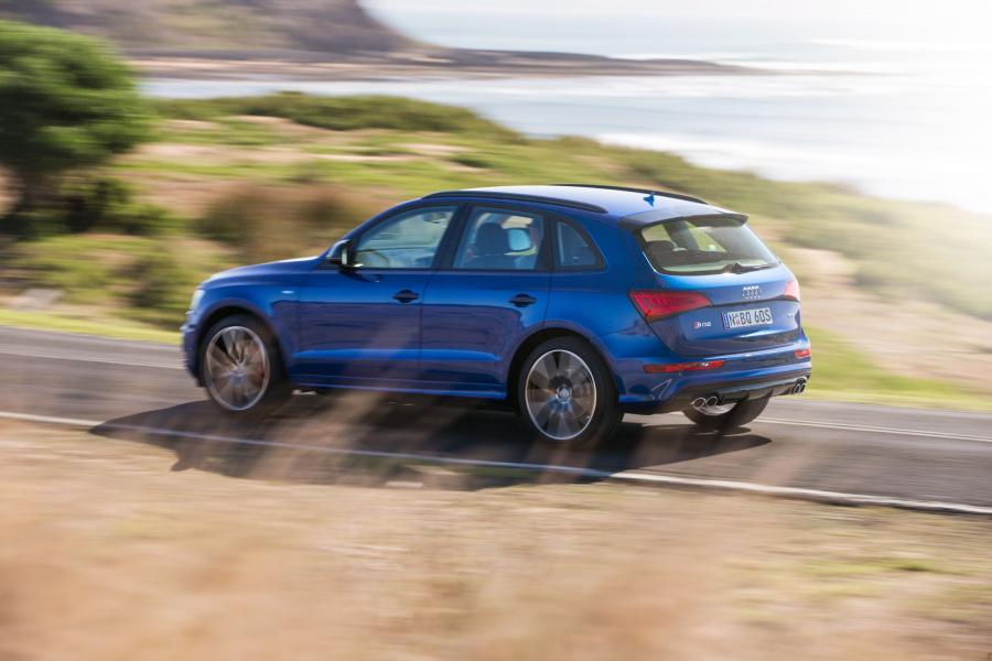  Audi SQ5 TDI Plus (8R) 2016 года  (AU) (фото 13 из 18)